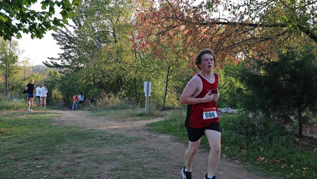 Cross Country runs at Slinger Invite 10/2/25 Girls place 2nd Boys place 6th