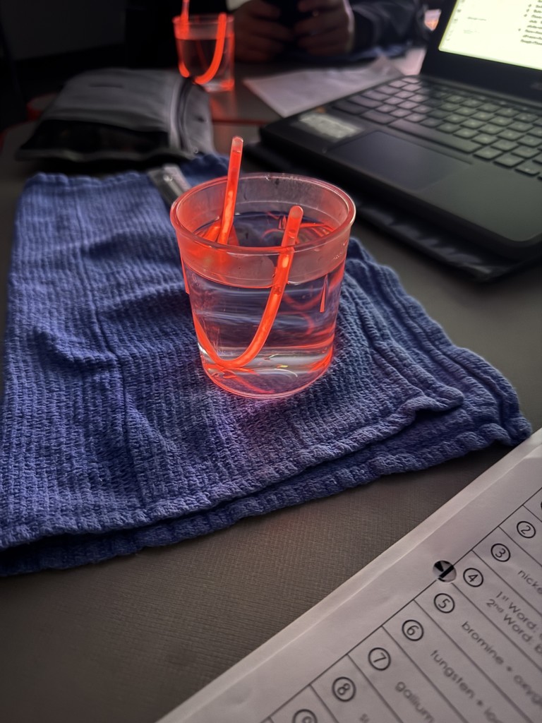 Our 8th graders experimented in science lab today while studying the transfer of thermal energy!  Thermal energy was being rated in hot, cold, and room temperature water. Students discovered through data collection during timed intervals that the hotter the water, the more  thermal energy that was transferred to the glow stick, making it glow brighter.  Students had special permission to use their phones to take images of the experiment that will be used as lab data and will be grafted next week in class. What a fun way to spend Halloween! #mayvillecardinals #mayvilleschools #cardinalpride