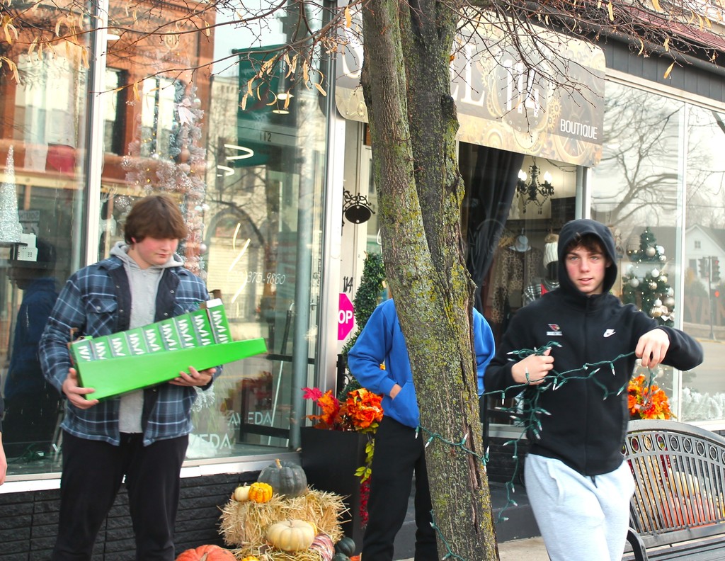It's beginning to look a lot like....the holidays are coming!! Shout out to our Interact students and our Cool Kids for putting in the time on this chilly morning to help decorate our beautiful Main Street in partnership with Main Street Mayville, Inc. We can’t wait to see it all lit up!!  #mayvillecardinals #mayvilleschools #cardinalpride