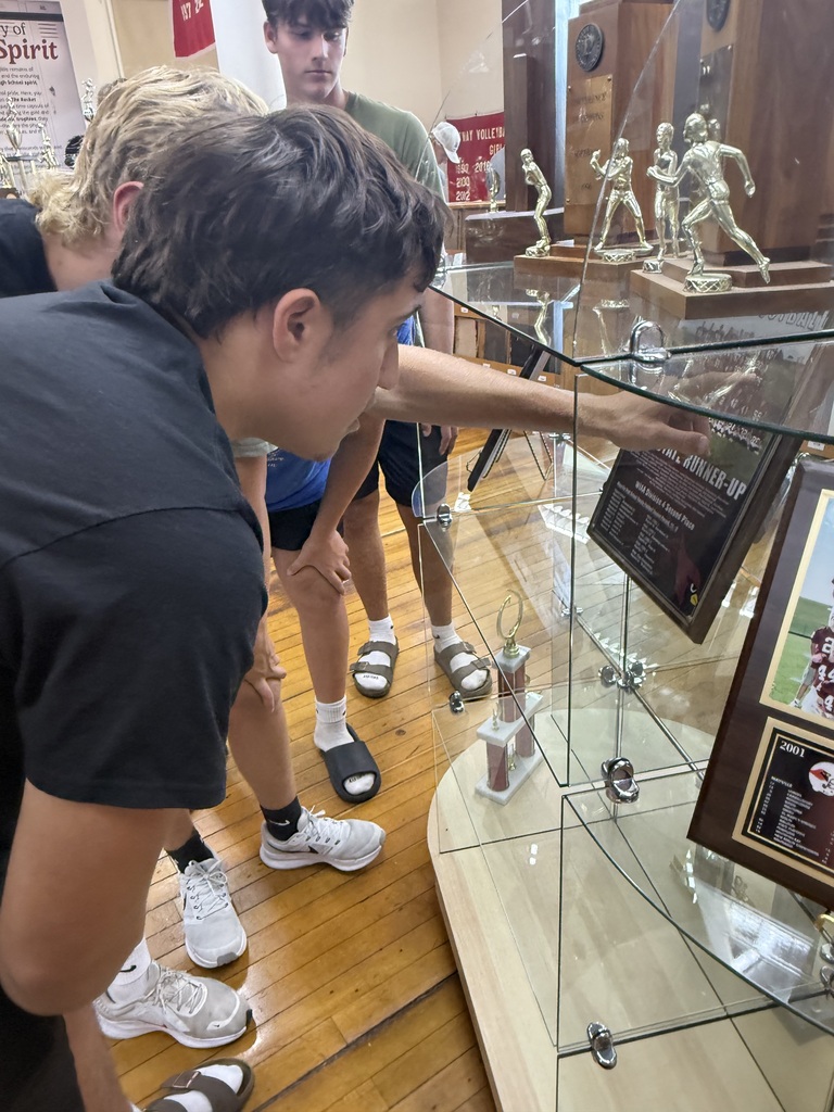 Mayville Limestone School Museum Football Team Tour hosted by Bill Lee (student athletes touring exhibits)