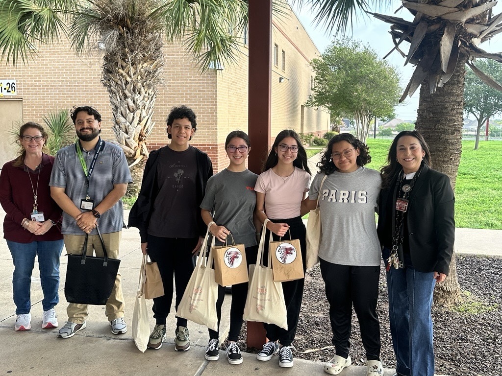 šš Shoutout to our awesome Fossum History Buffs ā theyāre headed to the STATE COMPETITION! ššŗļø š„ Weāre SO proud of all their hard work ā go show 'em how Fossum does it! šš