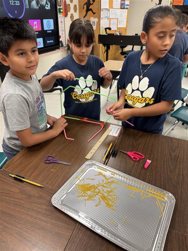 Kids working on lab.