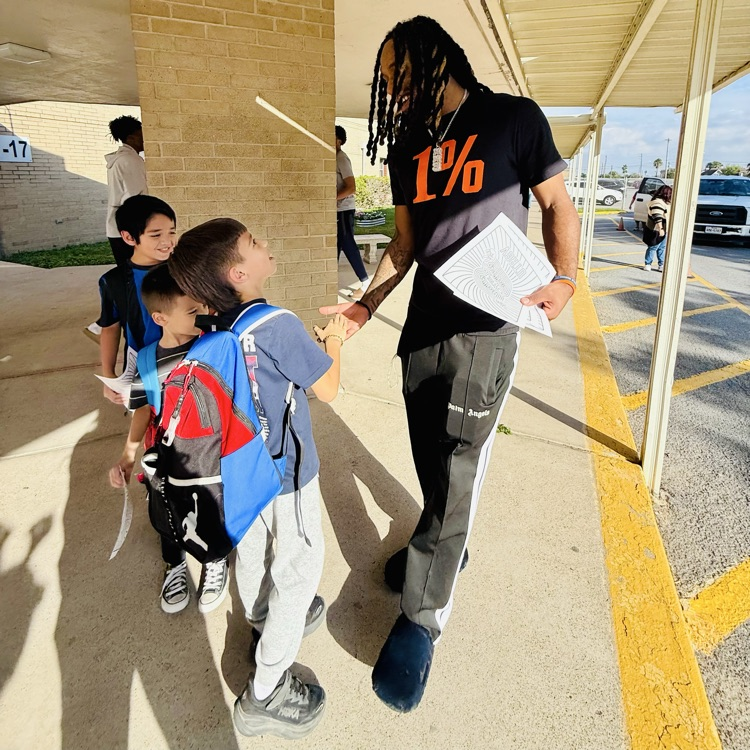 UTRGV Fist Bump Friday