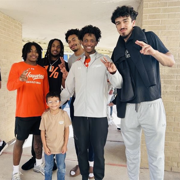 UTRGV Fist Bump Friday