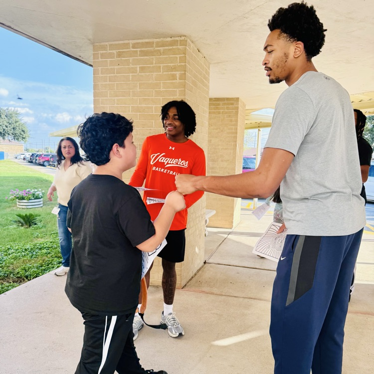 UTRGV Fist Bump Friday