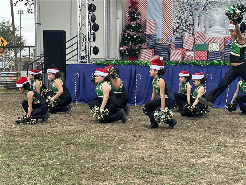 Cougarettes dancing.