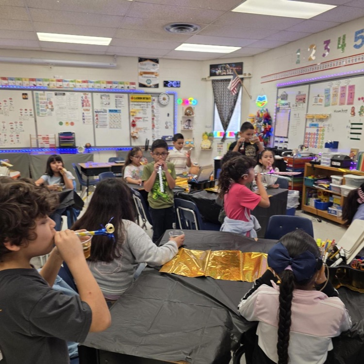 Students celebrating new years in their classroom