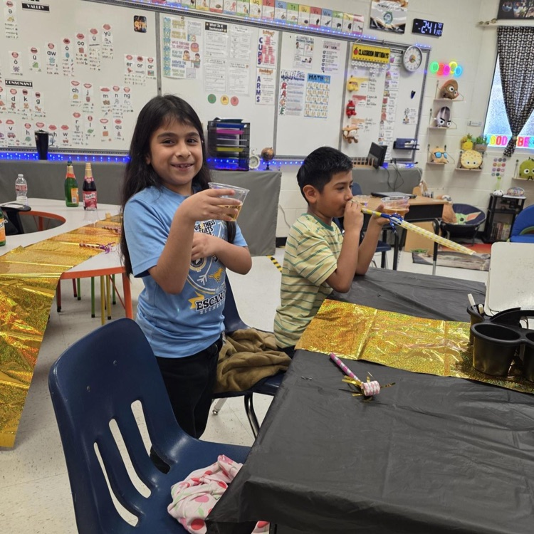 Students celebrating new years in their classroom