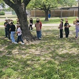 Kinder Backpack Camp