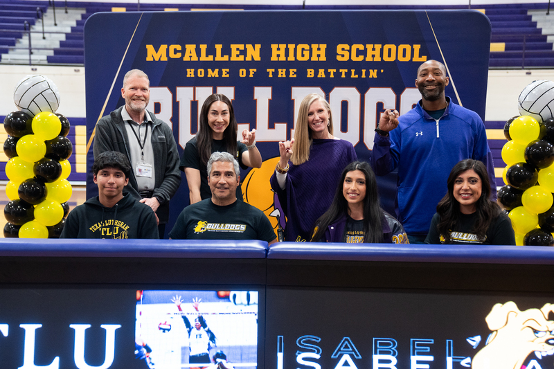 Isabella Rivera & group