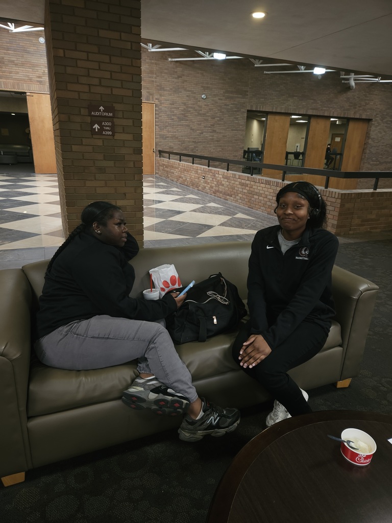 MHS dual enrollment students