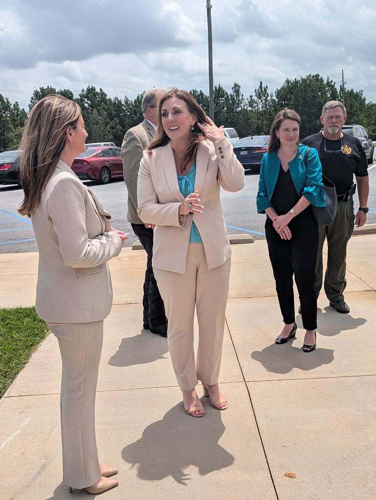 Ellen Weaver Visits McCormcik County