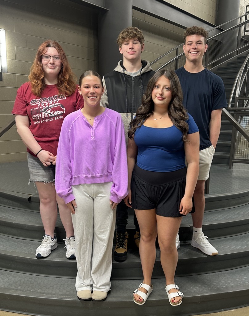 Congratulations to McCracken County High School students Emma Nolan, Madison McKinney, Noah Hambrick, and William Seaton on being accepted into the Governor's School for Entrepreneurs (GSE)!  We’re also proud to recognize Marlee Harbison for being named an alternate. GSE is a highly competitive, three-week summer program that equips students with the skills to develop business ideas, create prototypes, and pitch their own startups. What an incredible opportunity! 🔗 Read the full press release: https://www.mccracken.kyschools.us/article/2837112