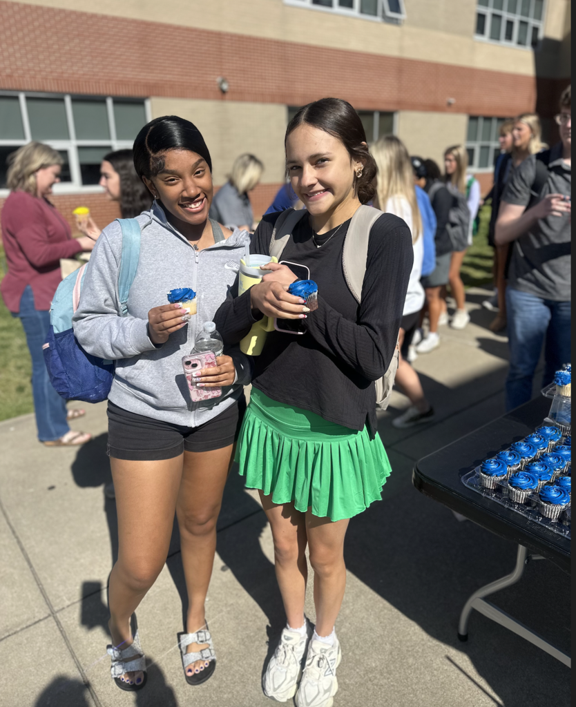🎓🧁 Fridays are a little sweeter for our MCHS seniors! Thank you, Murray State University, for helping us celebrate these final weeks. We’re so proud of you and can’t wait to see what’s next!