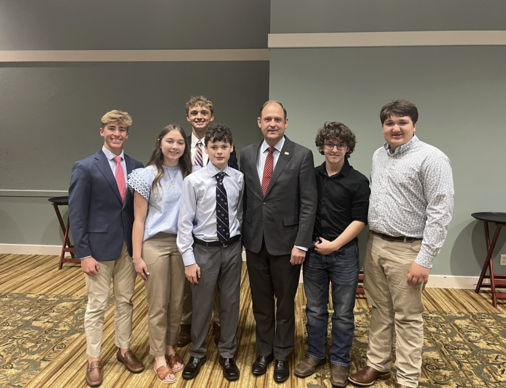 These bright young leaders attended the U.S. Senate Public Policy Forum hosted by the Paducah Area Chamber of Commerce at the Paducah-McCracken County Convention Center. They had the unique opportunity to hear directly from Republican candidates, including Congressman Andy Barr and former Attorney General Daniel Cameron, as part of the Chamber’s 2026 Public Policy Spring Mini Series.