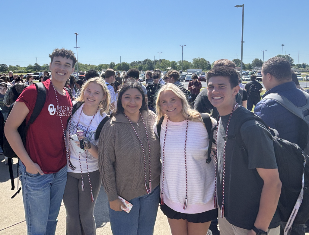 Big thanks to Murray State University for treating our MCHS seniors today. We love seeing our college partners support the Class of 2026 as they head toward the finish line! 🎓✨