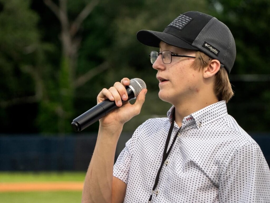 You’ll find McCracken County High School Media students—both current and former—all over the field at Paducah Chiefs games this summer!