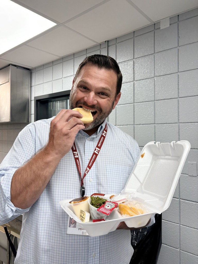 HES Students eating lunch