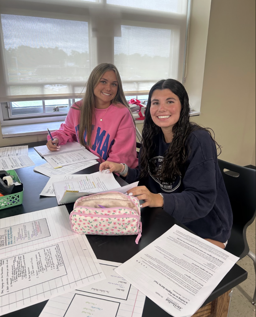 Last week, students in Mrs. Heisner’s Medical Terminology class explored different ways to take notes while learning about the human body!