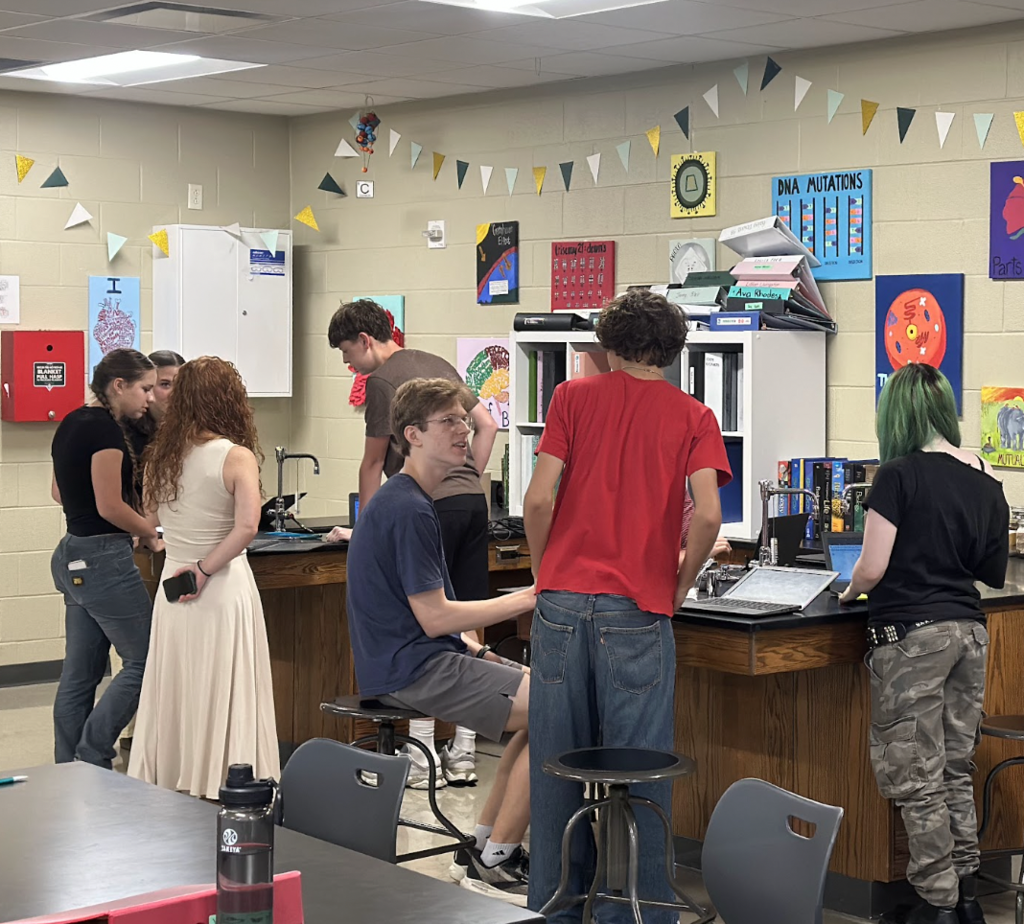 Mrs. Atnip’s AP Biology students took learning beyond the textbook with a hands-on lab using mealworms! Mealworm labs give students the opportunity to explore important biological concepts like animal behavior, responses to environmental stimuli, cellular respiration, and energy dynamics while making observations, collecting data, and thinking like scientists. At MCHS, some of the best learning happens when students can see it, test it, and experience it for themselves!