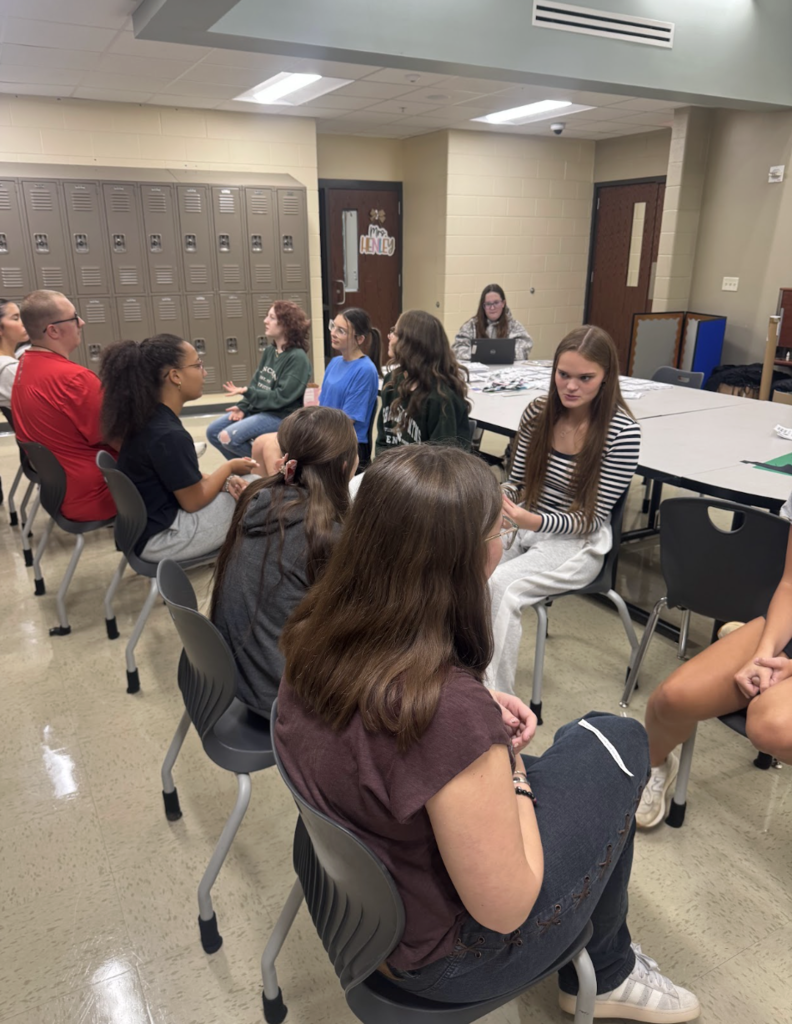 🎤 Practice makes professional! Mrs. Boren’s Child Development Services students put their interview skills to the test with speed mock interviews! As part of their focus on professionalism in the workplace, students have completed a job application, created a résumé and cover letter, and now practiced answering interview questions and making a strong first impression. These Mustangs are building real-world skills they can take straight into the workplace!