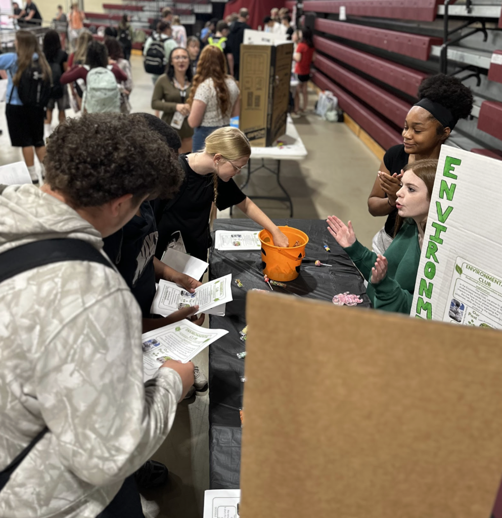 🐴 Getting Connected at McCracken! Last week during HERD time, each Freshman Academy Team attended Freshman Connection! More than 20 clubs and organizations were on hand, with student representatives sharing what their groups are all about and helping our freshmen discover the many ways they can get involved at MCHS. From finding a new interest to meeting new people, there’s a place for everyone to get connected, get involved, and make the most of their high school experience! ❤️🖤 Find your people. Find your passion. Get connected at McCracken!