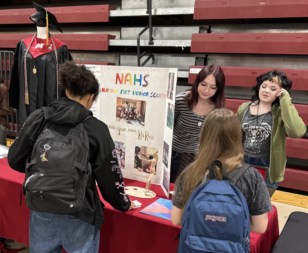 🐴 Getting Connected at McCracken! Last week during HERD time, each Freshman Academy Team attended Freshman Connection! More than 20 clubs and organizations were on hand, with student representatives sharing what their groups are all about and helping our freshmen discover the many ways they can get involved at MCHS. From finding a new interest to meeting new people, there’s a place for everyone to get connected, get involved, and make the most of their high school experience! ❤️🖤 Find your people. Find your passion. Get connected at McCracken!