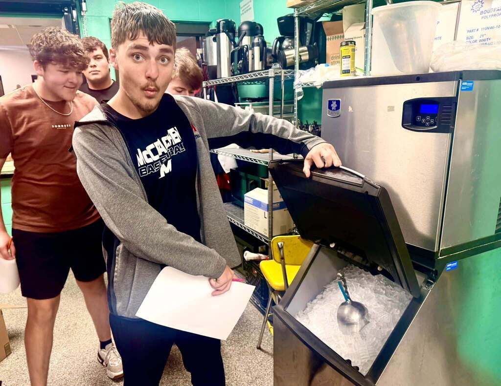 Through photos from real inspections and a hands-on “food safety crime scene,” students got to play inspector for the day and identify real hazards in food service settings.