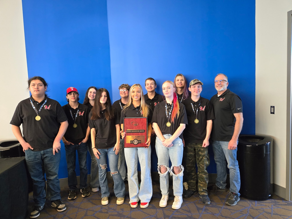 McCurtain Academic Team posing with 4th place plaque. 