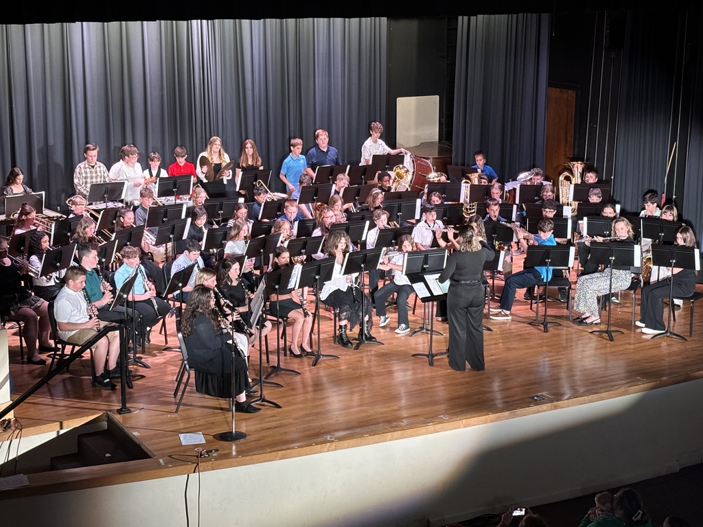 🎶 Excellent job to our 5th & 6th Grade Band students on a fantastic concert performance! 👏🎵 We are so proud of all your hard work and dedication. Keep up the great work! 🎶💙 A special thank you to Mr. & Mrs. Hill and Miss Snowden for all of their hard work and support!