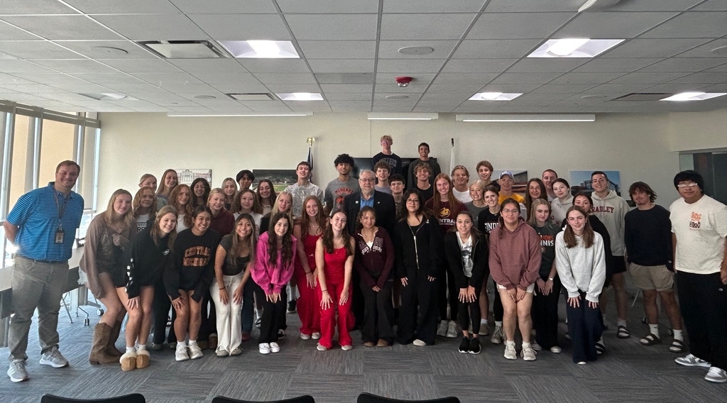 Group of students with Dr. Roberts 