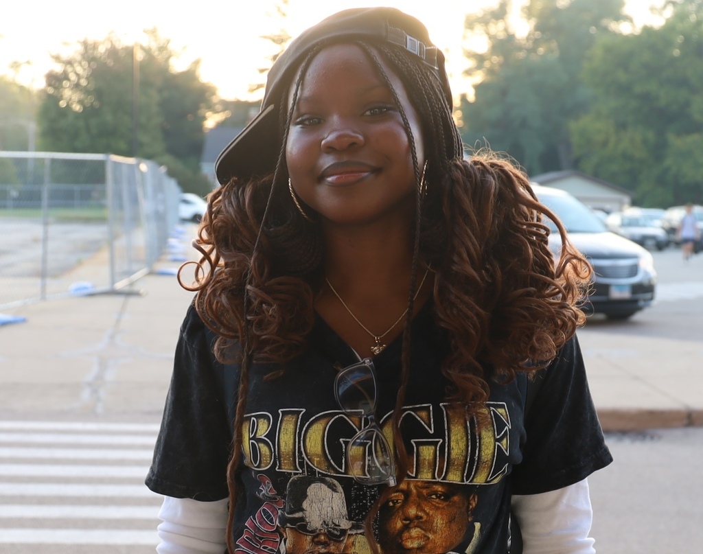 Student in Biggie Smalls shirt 