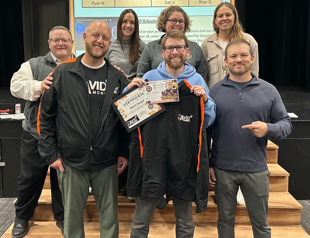 Carl Vallianatos, Peter, Gina, Kelsey Mitch Stengel holding certifcate, Megan Edwards, Sean Sterner