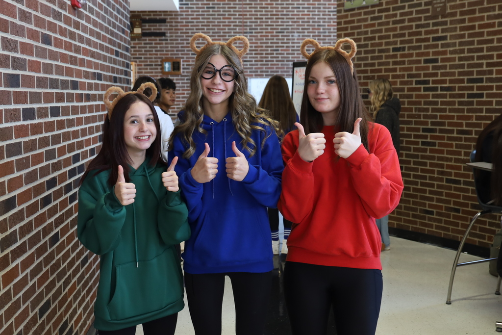 Students with either bear or mice ears
