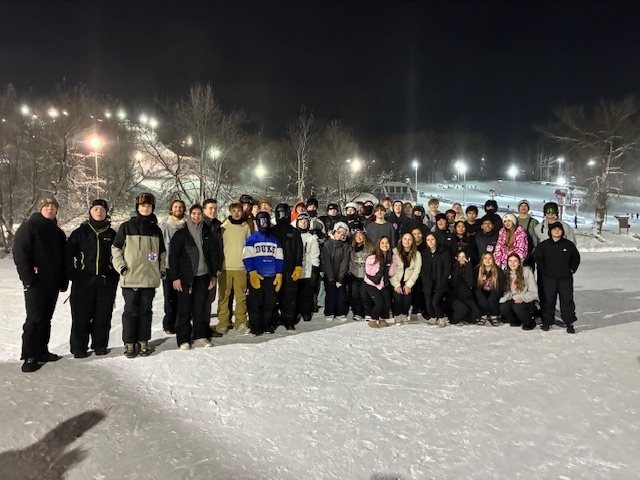 52 students in the MCHS Skiing and Snowboarding Club took their first trip of the season to Alpine Valley on Thursday evening.