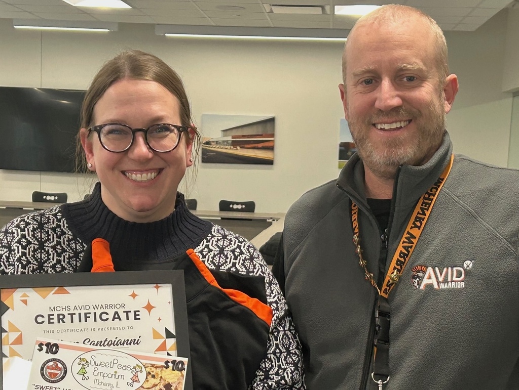 Kelleen with Greg holding certificate 