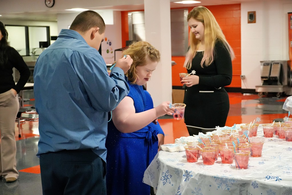 Students getting mocktails 