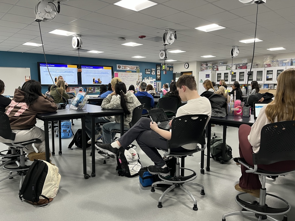 MCHS students heard about healthcare certification programs at McHenry County College