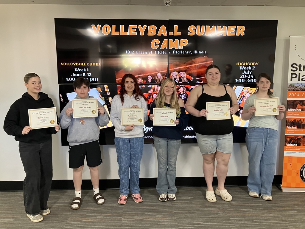 6 students standing with certificates