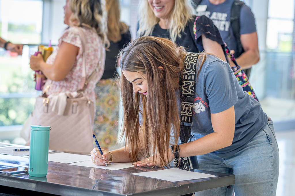another teacher signing in