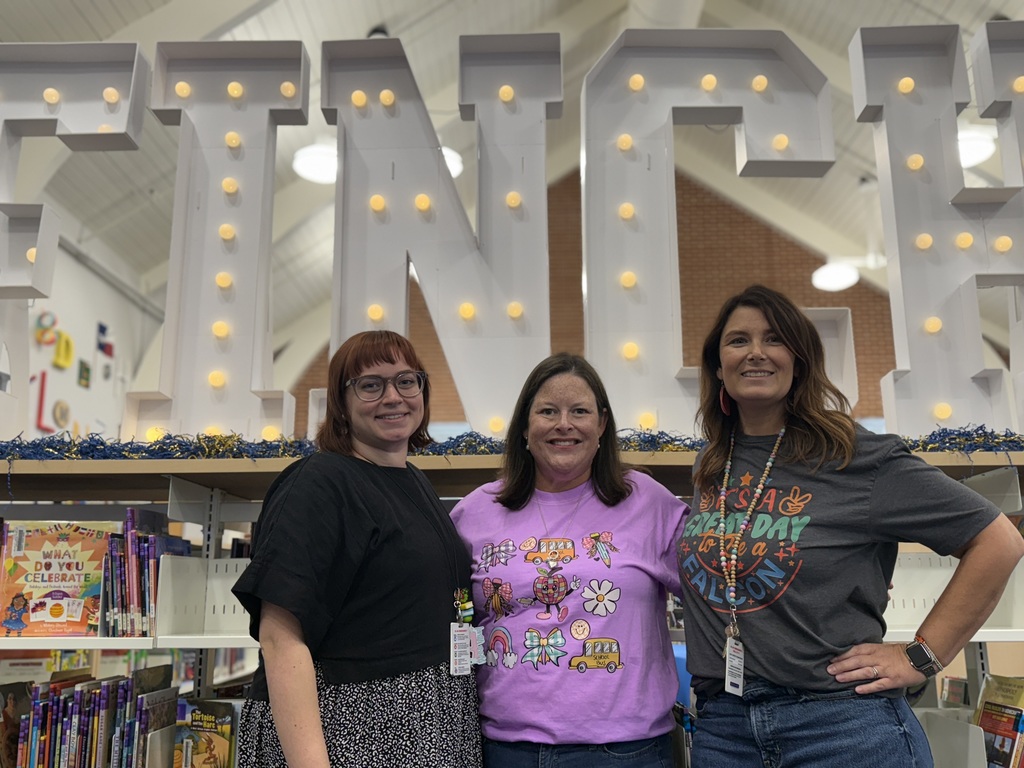 picture of our kinder team