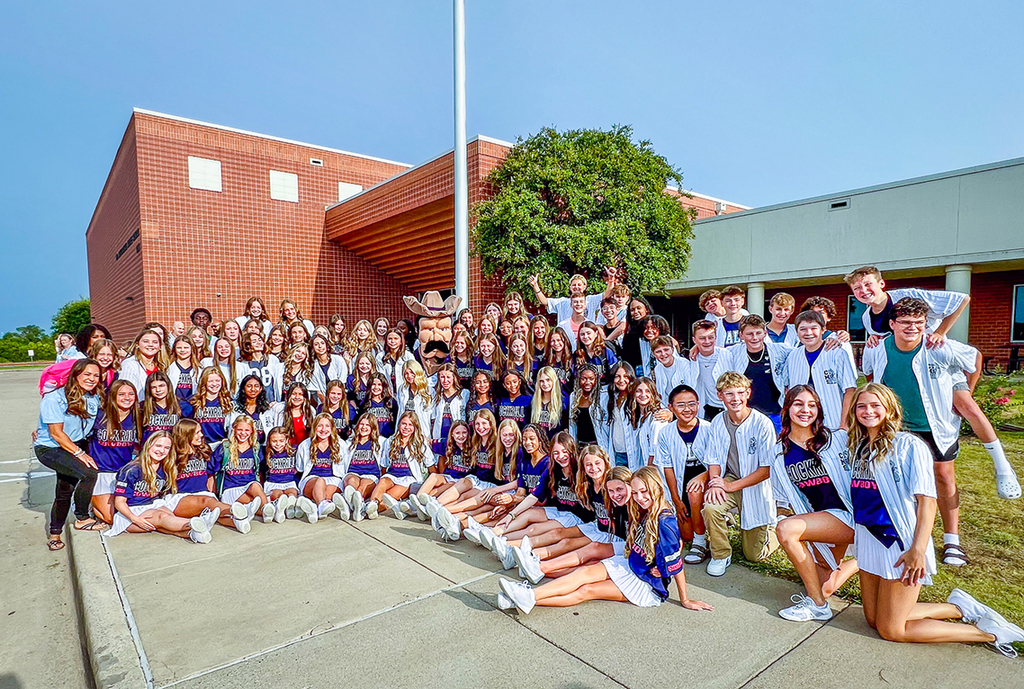 Cockrill Group of cheerleaders, PALS and student leaders