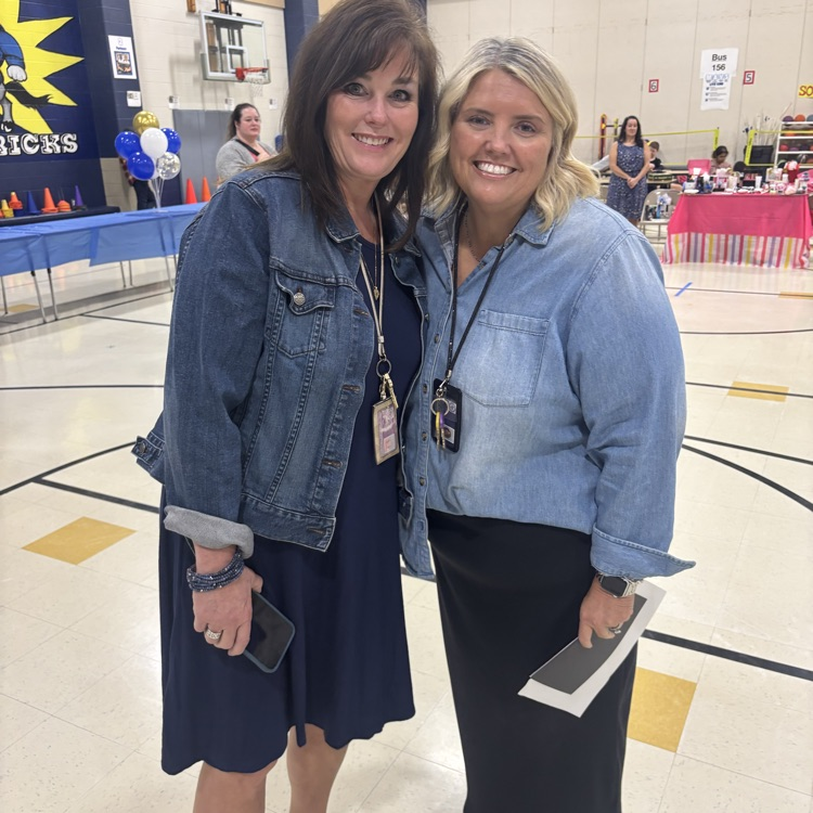 McGowen teachers silent auction