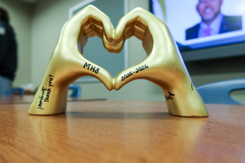 corey home recieves a gift from mhs students