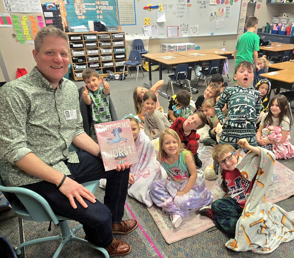 Mystery Reader in Mrs. Pemberton's 1st grade class.