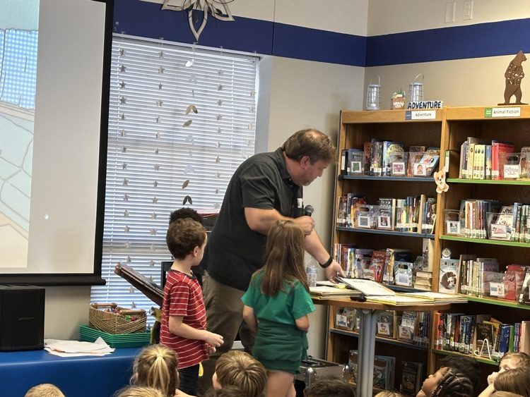 k/1 - passing out books