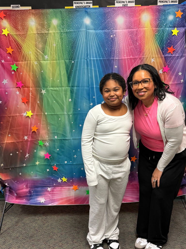 Press Family Glow Dance 4