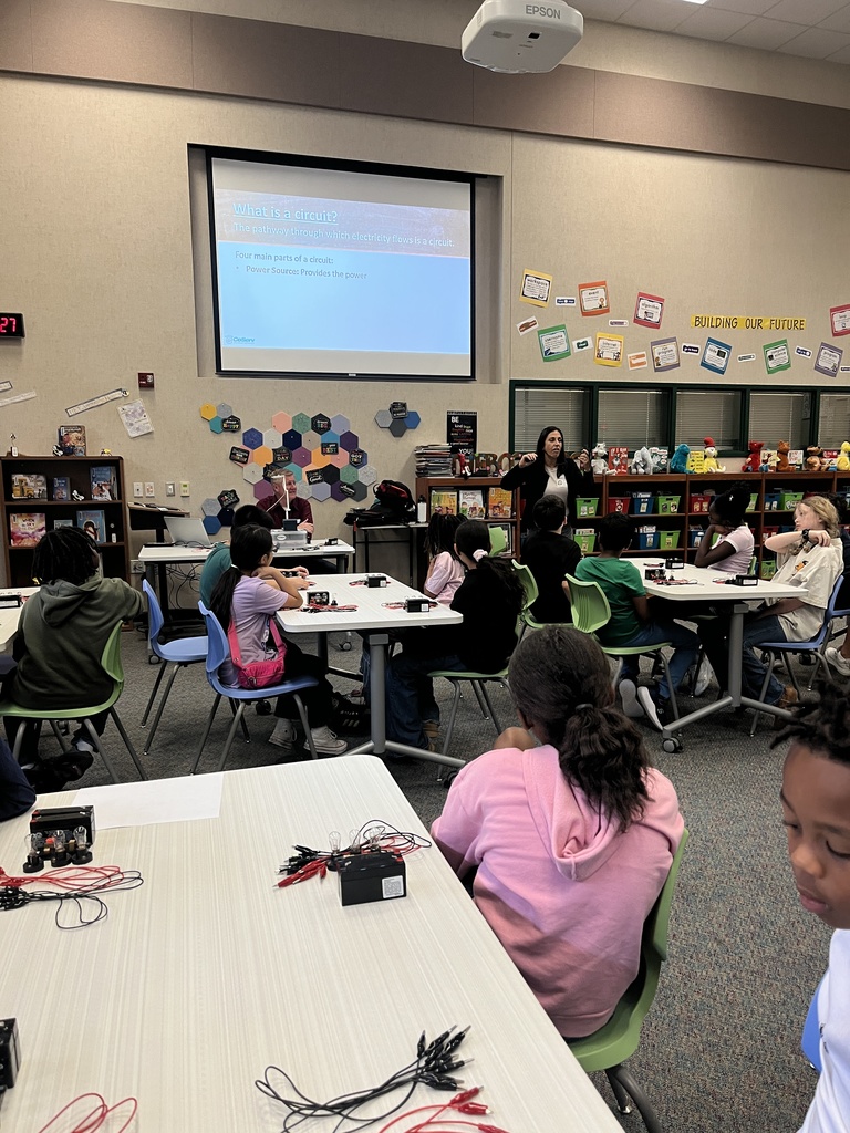 CoServ Presenters Teach About Circuits