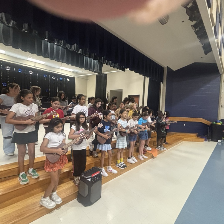 Ukulele performance by  Music Club 