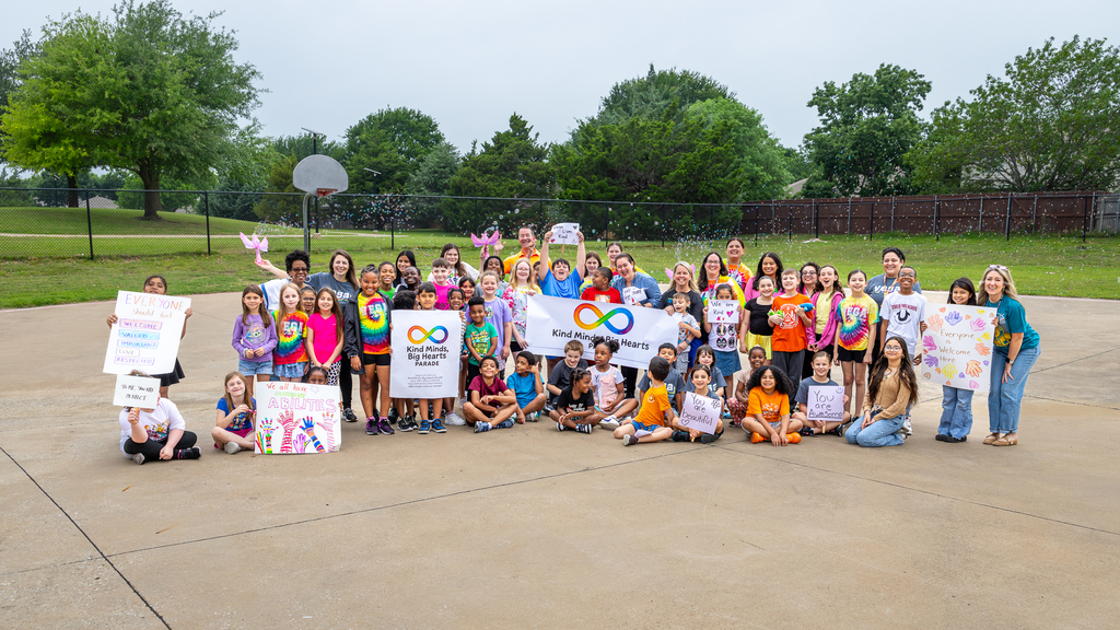 group of students from STC classroom with teachers and friends from general education classrooms